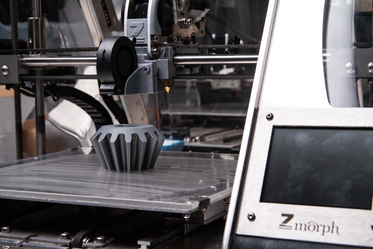 Impressora 3D criando produtos geeks